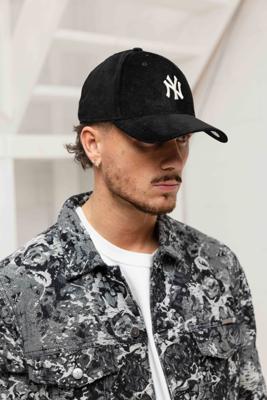 New Era 9Forty New York Yankees Cord Pet Heren Zwart - Maat One Size - Kleur: Zwart | Soccerfanshop