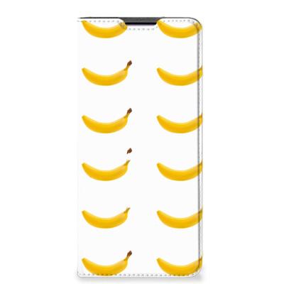 Motorola Edge 30 Pro | Flip Style Cover | Banana
