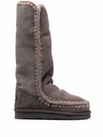 Mou bottes en peau de mouton à patch logo - Gris