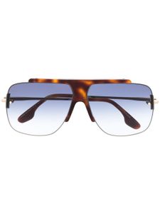 Victoria Beckham Eyewear lunettes de soleil pilote à effet écaille de tortue