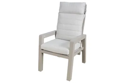 Valerie pump chair