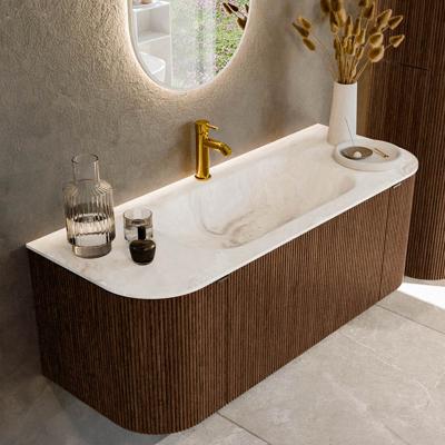 Badmeubel Mondiaz Kurve-Dlux | 120 cm | Meubelkleur Walnut | Wastafelkleur Frappe | Solid surface | Midden spoelbak | 1 kraangat