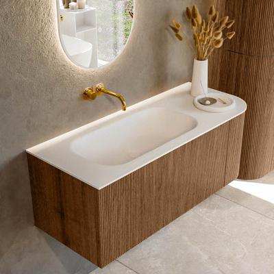 Mondiaz KURVE 115 cm Onderkast Greeploos 1 Lade Met Deuren Walnut, Wastafel Solid Surface Links Talc 0 Kraangaten Zonder Spiegel (KRVBGS115R1L1D0KL-Wal/Tal)