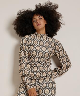 velvet turtleneck top pofmouw velvet turtleneck top pofmouw