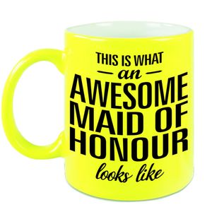 Awesome maid of honour cadeau mok / beker neon geel voor getuige 330 ml