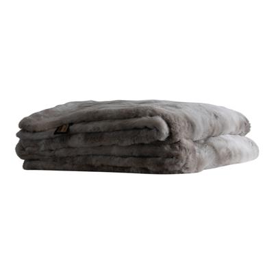 Linde Grijs imitatiebont bedsprei in cadeauverpakking 220 x 240