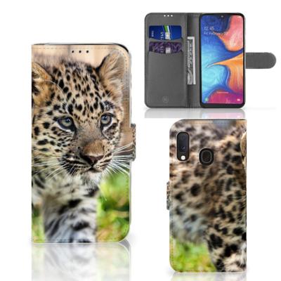 Samsung Galaxy A20e | Telefoonhoesje | Met pasjeshouder | Baby Luipaard