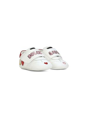 Dolce & Gabbana Kids baskets à logo imprimé - Blanc