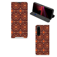 Sony Xperia 1 III Hoesje met Magneet Batik Brown