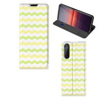 Sony Xperia 5 II | Hoesje met Magneet | Waves Yellow