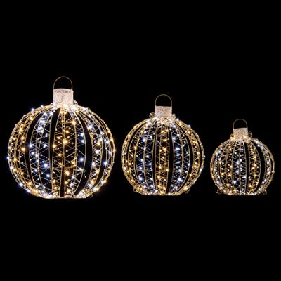 3 Pakken Kerstmis LED Lichtballen Buiten Hangende Lichtbollen met 180 Warm Licht & 180 Wit Licht 30 Kabelbinders & 6 Grondpennen