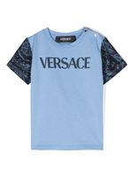 Versace Kids chemise à imprimé Baroccoflage - Bleu