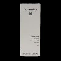 Foundation 02 almond 30 Milliliter