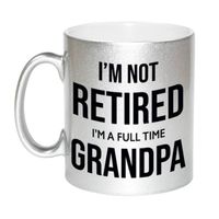 Im not retired im a full time grandpa / opa zilveren koffiemok / theebeker 330 ml pensioen cadeau collega - feest mokken