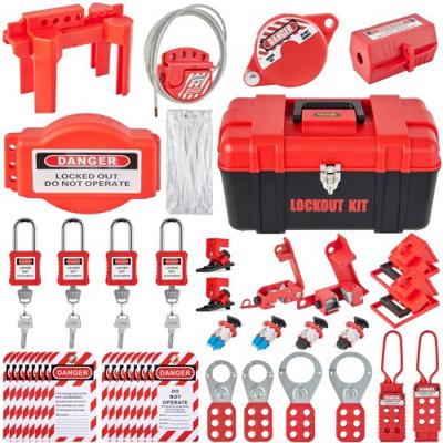De VEVOR 42-delige Lockout/Tagout-set, een elektrische veiligheidsset, bevat hangsloten, 5 soorten vergrendelingen, sluitingen, labels en kabelbinders, een doos en diverse veiligheidsgereedschappen voor het elimineren van elektrische risico's in de industrie en bij machines. De VEVOR 42-delige Lockout/Tagout-set, een elektrische veiligheidsset, bevat hangsloten, 5 soorten vergrendelingen, sluitingen, labels en kabelbinders, een doos en diverse veiligheidsgereedschappen voor het elimineren van elektrische risico's in de industrie en bij machines.