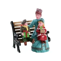Lemax sitting together kerstdorp figuur type 3 Caddington Village 2018 Lemax sitting together kerstdorp figuur type 3 Caddington Village 2018