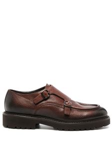 Doucal's chaussures en cuir Tumbled à boucles - Marron