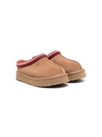 UGG Kids chaussons à logo embossé - Marron