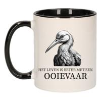 Cadeau mok voor de familie Ooievaar - het leven is beter met - zwart - keramiek - 300 ml