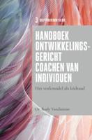 Handboek ontwikkelingsgericht coachen (Paperback)