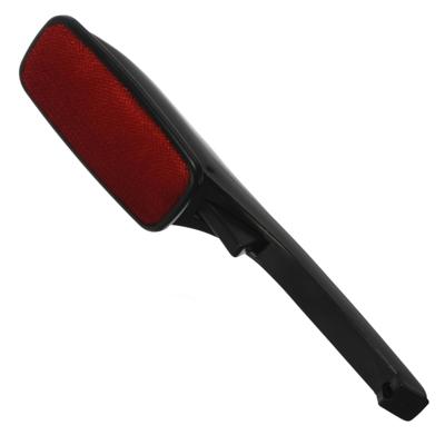 Benson Kledingborstel - zwart/rood - inklapbaar - 33 cm - ontpluizer - pluizenverwijderaar