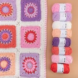 Yarn and Colors Blossom Baby Blanket Haakpakket 052 Orchid