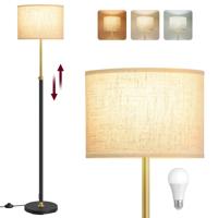 Vloerlamp met verstelbare hoogte en voetschakelaar Vloerlamp met verstelbare hoogte en voetschakelaar