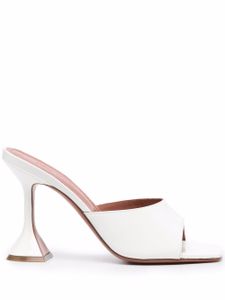 Amina Muaddi mules en cuir - Blanc