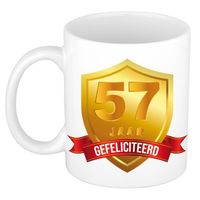 Gefeliciteerd 57 jaar jubileum/ verjaardag mok met gouden schild - feest mokken - thumbnail