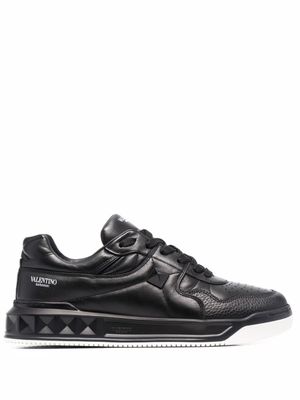 Valentino Garavani baskets Roman Stud - Noir