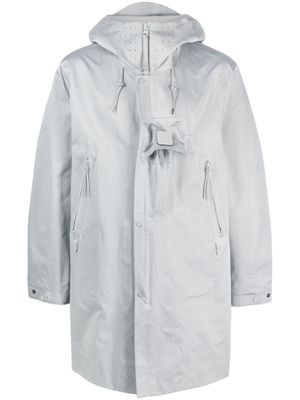 C.P. Company manteau à logo appliqué - Gris