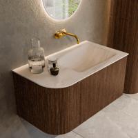 Badmeubel Mondiaz Kurve-Dlux | 85 cm | Meubelkleur Walnut | Wastafelkleur Meli | Solid surface | Wasbak rechter zijde spoelbak | Zonder kraangat(en) Badmeubel Mondiaz Kurve-Dlux | 85 cm | Meubelkleur Walnut | Wastafelkleur Meli | Solid surface | Wasbak rechter zijde spoelbak | Zonder kraangat(en)