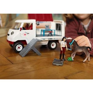 Schleich Horse Club - Mobiele dierenarts speelgoedvoertuig 42439