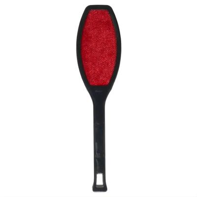Gerimport Kledingborstel - L27 cm - zwart/rood - pluizenborstel