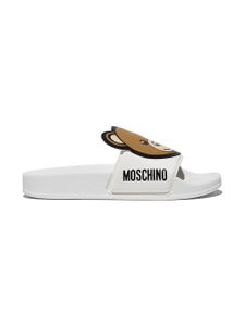 Moschino Kids claquettes à patch Teddy Bear - Blanc