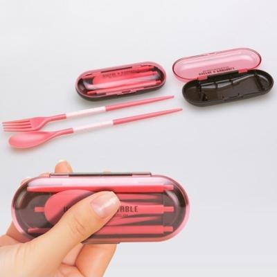 2 stuks mini buiten draagbare reizen sets snoep kleur vouwen diner set student Kids keuken tool (roze)