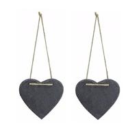 Decoratie hart - 2x stuks - 12 x 11 cm - leisteen - hangdecoratie - hartjes vorm - mini krijtbordje