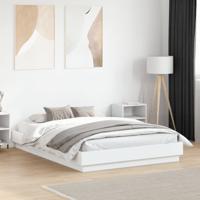 Bedframe bewerkt hout wit 135x190 cm