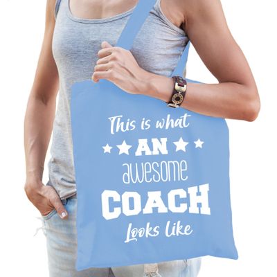 Cadeau tas voor coach - katoen - 42 x 38 cm - lichtblauw - This is what an awesome coach looks like Cadeau tas voor coach - katoen - 42 x 38 cm - lichtblauw - This is what an awesome coach looks like