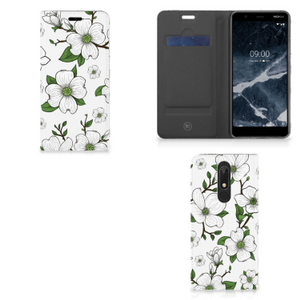 Nokia 5.1 (2018) Smart Cover Dogwood Flowers