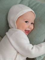 Geboorteset: babypakje en muts ecru