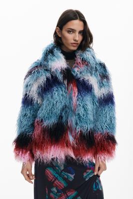 Jas ontworpen door Mr. Christian Lacroix - MATERIAL FINISHES - L