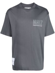 izzue x Neighborhood t-shirt en coton à logo imprimé - Gris