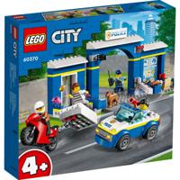 Lego City 60370 Achtervolging Politiebureau - thumbnail