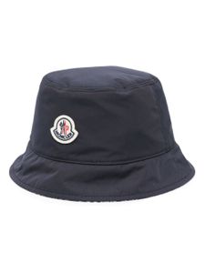 Moncler logo-patch dropped-brim bucket hat - Bleu