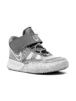 Nike Kids baskets Kyrie 7 SE TD Chip - Gris - thumbnail