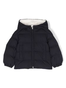 Moncler Enfant manteau matelassé à logo appliqué - Bleu