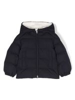 Moncler Enfant manteau matelassé à logo appliqué - Bleu - thumbnail