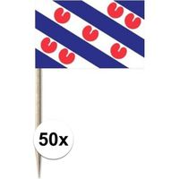 50x Vlaggetjes prikkers Friesland 8 cm hout/papier   -