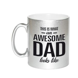 Awesome dad cadeau mok / beker zilver voor Vaderdag 330 ml